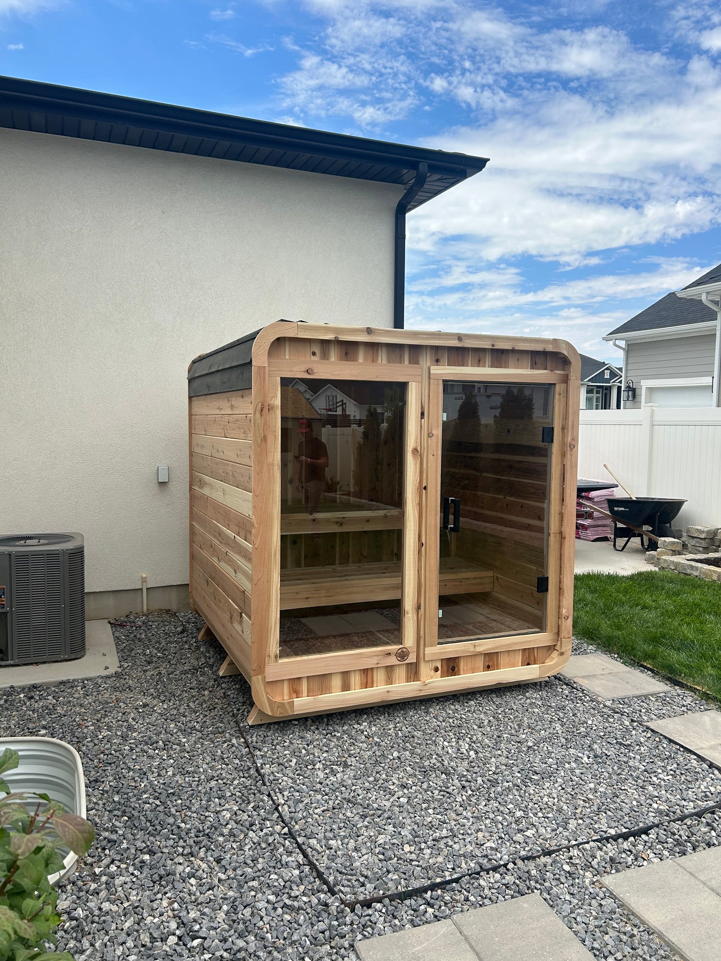 The Blazin Cube Sauna (6 person)